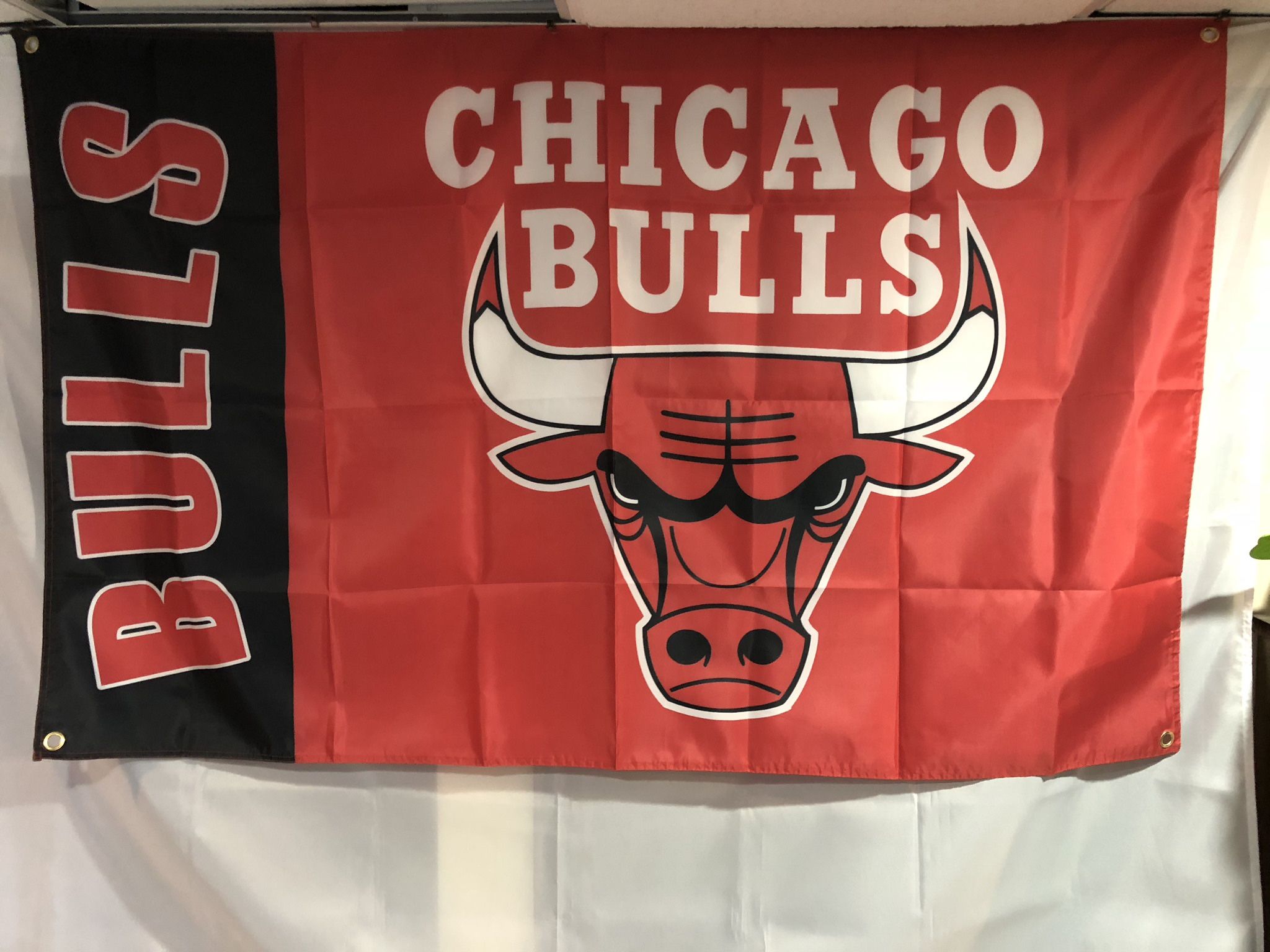 Chicago Bulls Wall Flag (3’x5’)