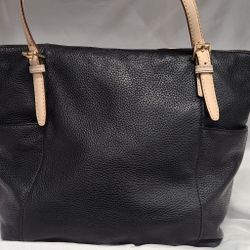 Michael KORS Black Pebbled Leather Jet Set Tote