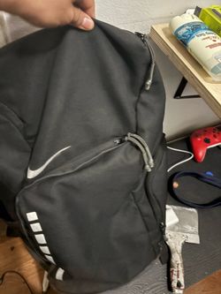 Nike elite bag