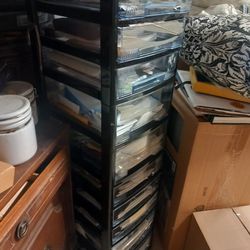 Tall plastic shelves/organizer