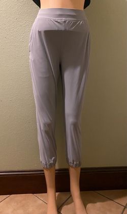 Lululemon cropped jogger size 2