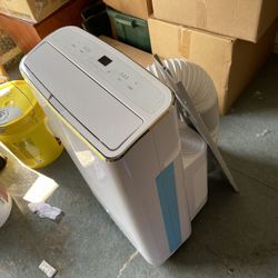 GE Portable Air Conditioner- Like New