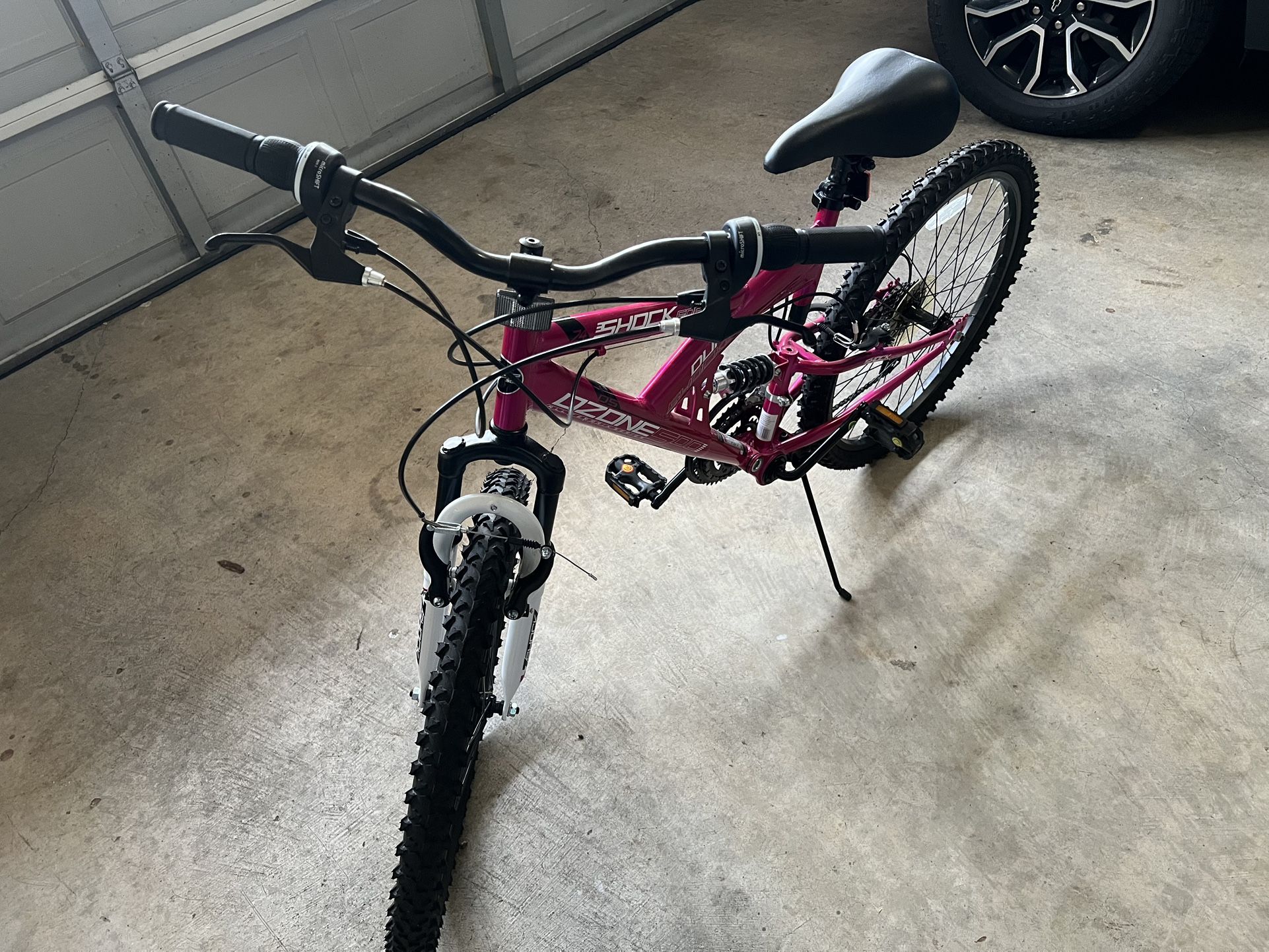 Ozone 500 Girls' Shock Force 24 In 21-Speed Full Suspension Mountain Bike