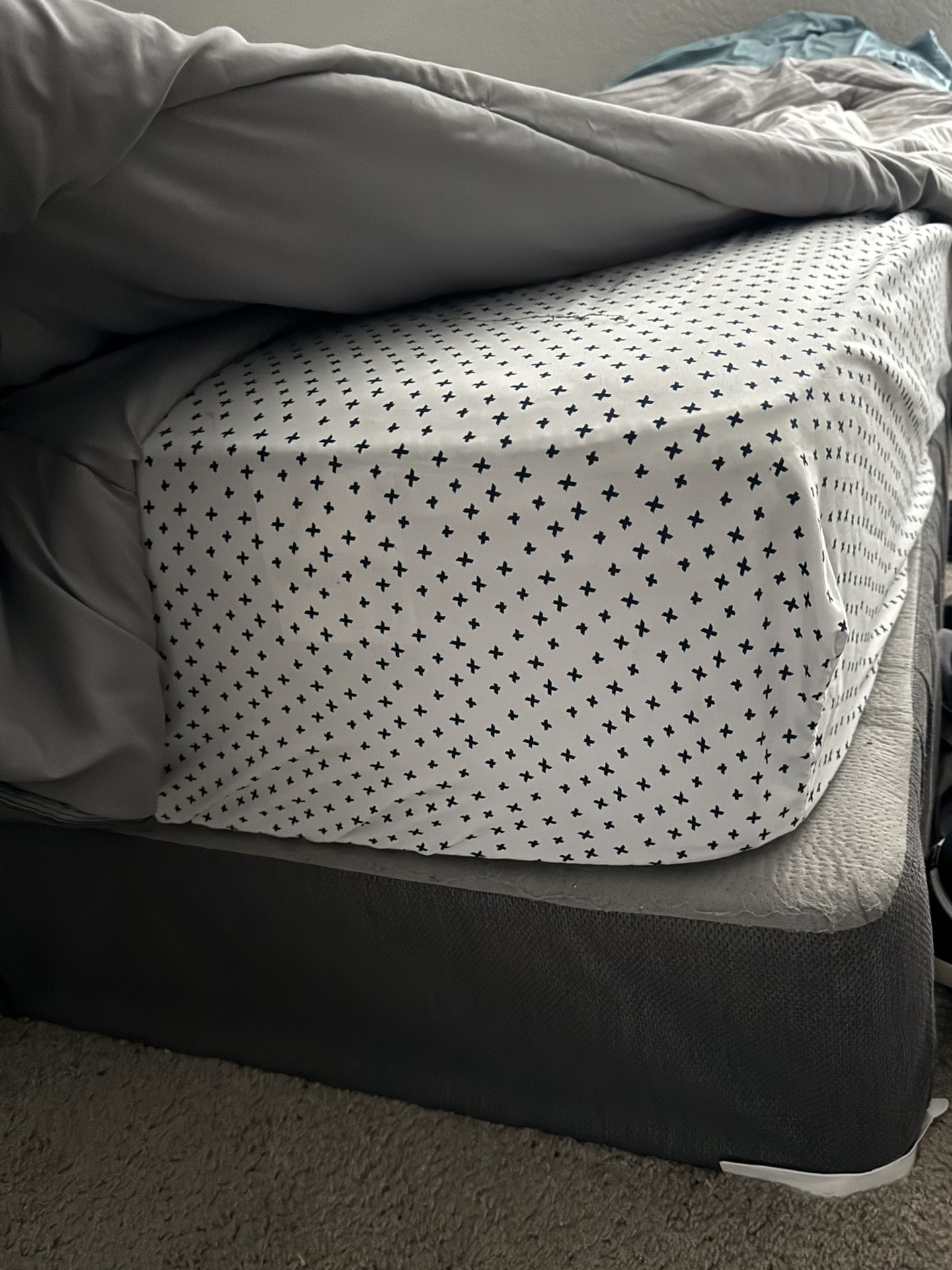 Queen mattress and box spring