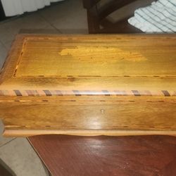 Jamaica Vintage Wood Box