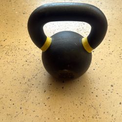 35 Lb. Kettle Bell