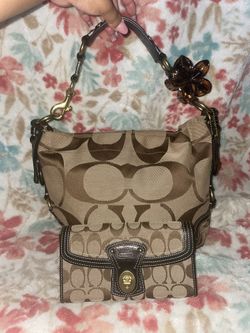 Coach Tan Carly With Wallet