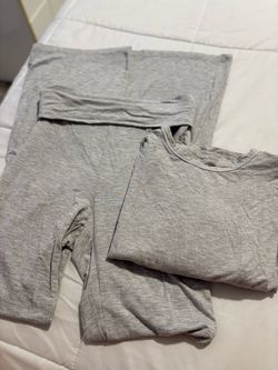 grey legging and long sleeve shirt set