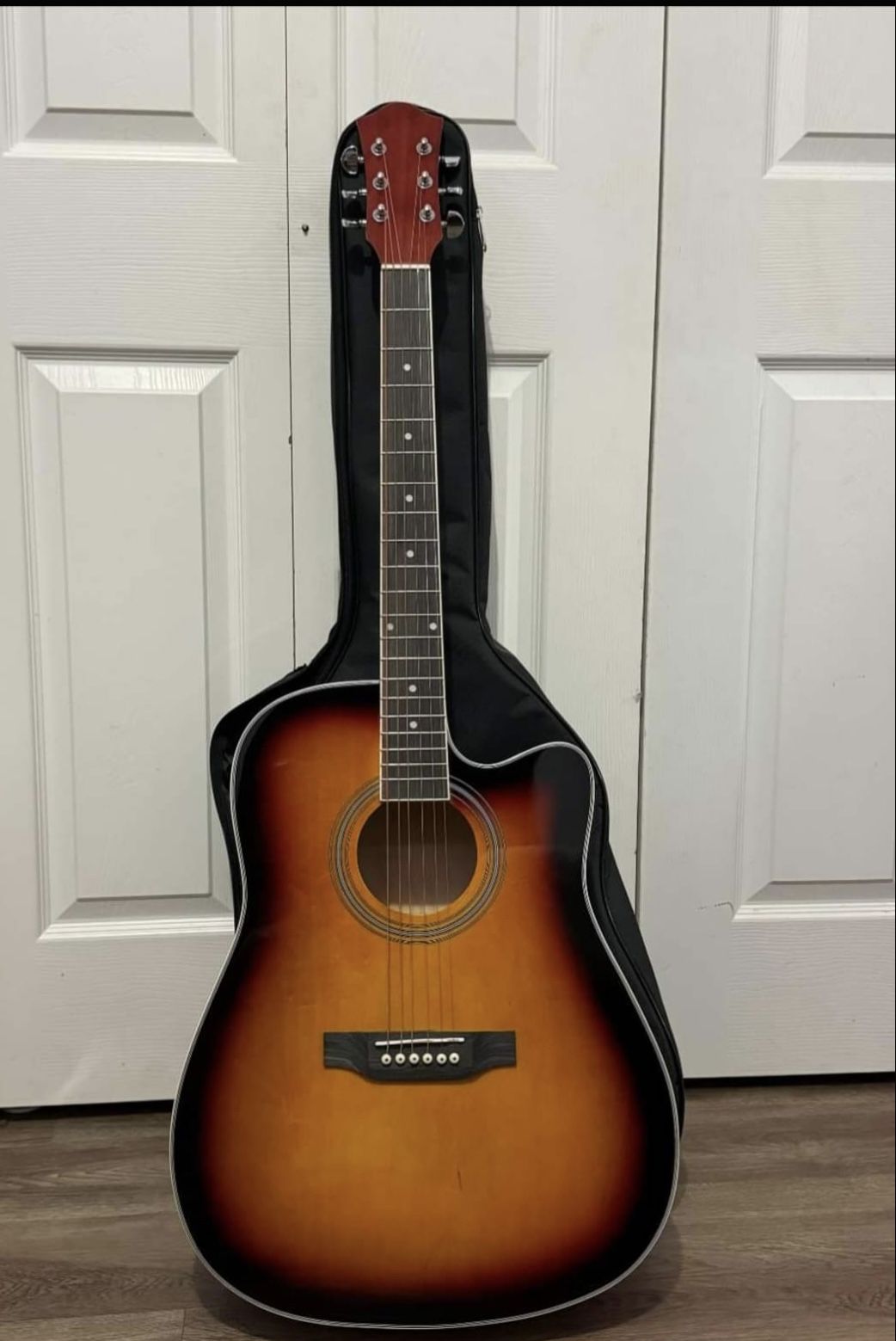 Acoustic Guitar 