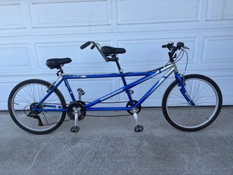 Mongoose Wanderer AL Tandem Bicycle
