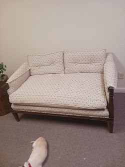 Loveseat/couch