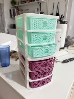 A bunch of organizers