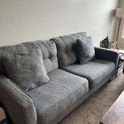CLEAN Couch And Loveseat 