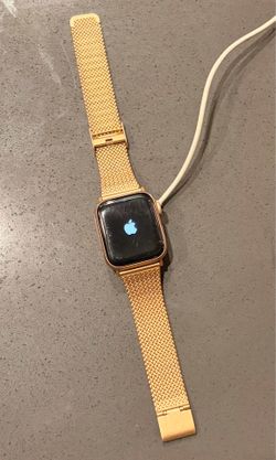 Apple Watch Series 5 – Excellent Condition