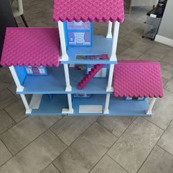 Doll House and Barbie Dolls & Accessories 