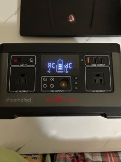 Rockpals portable power station