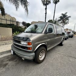 Chevy Express 1999 (contact info removed)