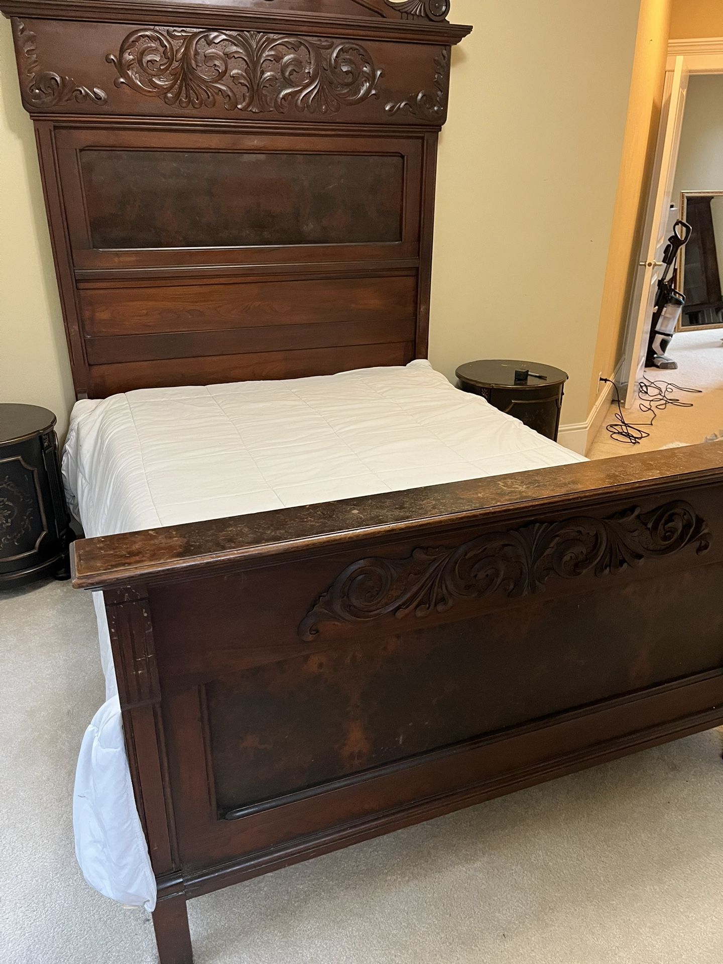 Full Antique Victorian Bed