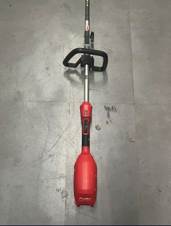 Milwaukee M18 FUEL 18V Lithium-lon Cordless Brushless String Grass Trimmer with Attachment Capability (Tool-Only)