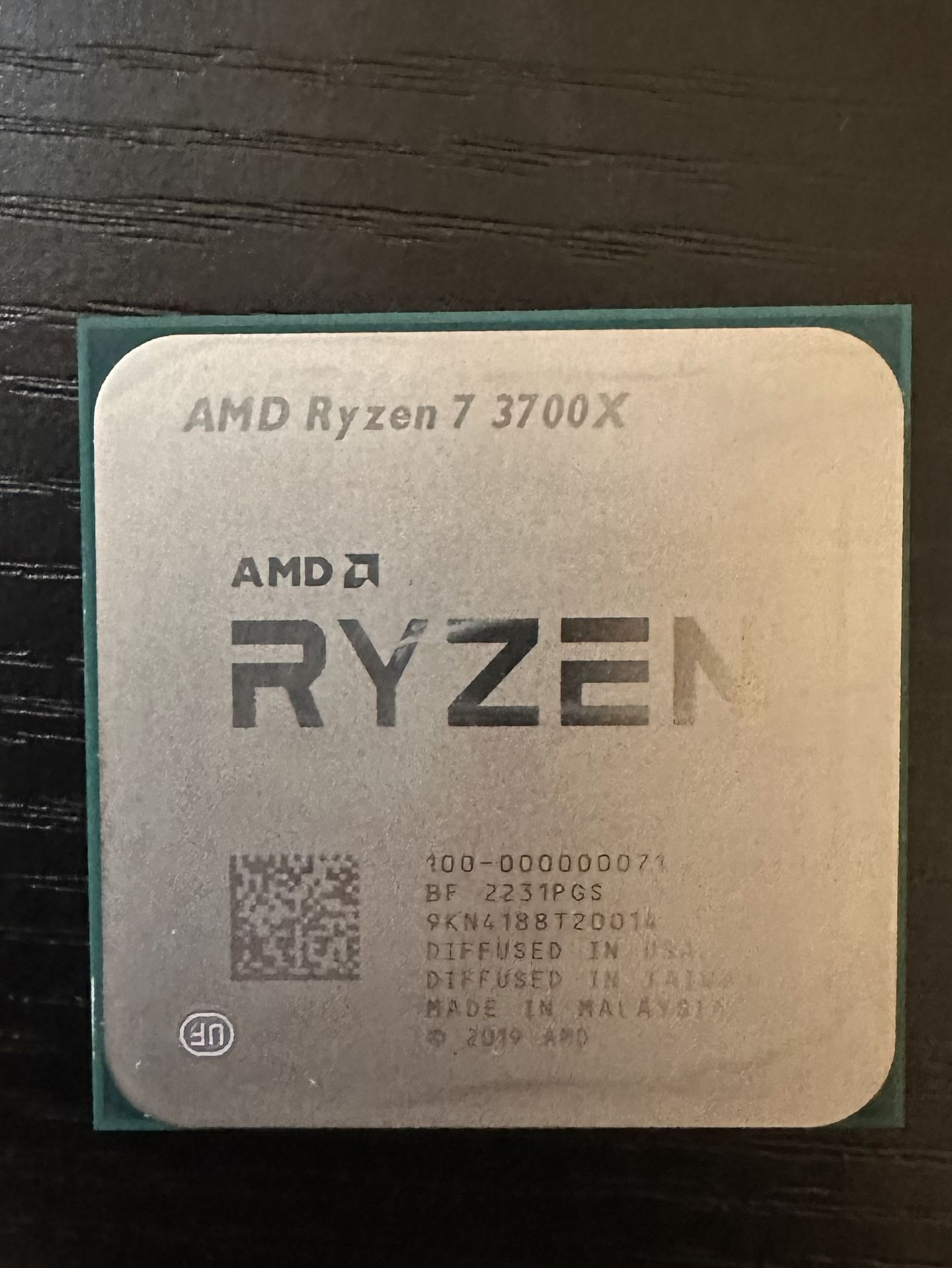 AMD Ryzen 7 3700X