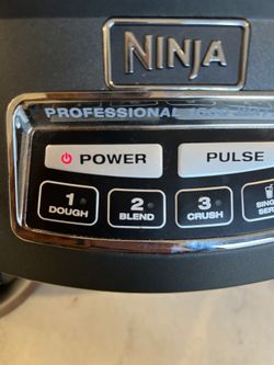 Ninja BL770 Mega Kitchen System, 1500W for Sale in Chicago, IL