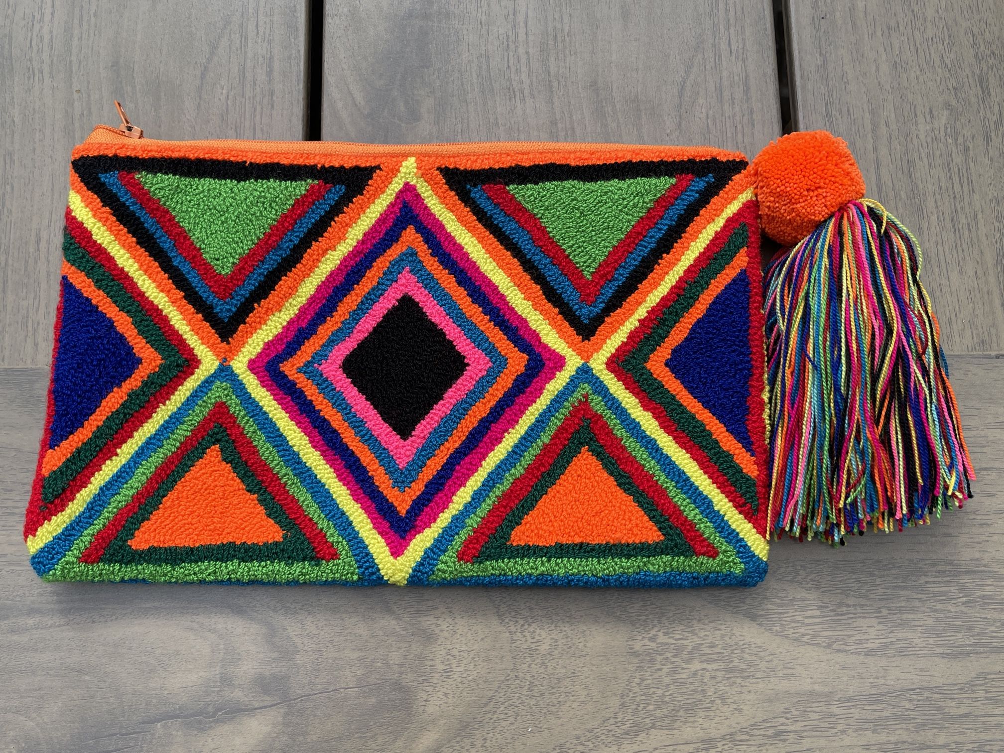 New Handwoven bag Clutch with tassel. Wayuu bag