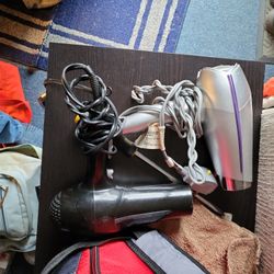 2 Hair Dryers