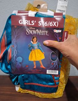 Halloween Snowhite costume. Size 6
