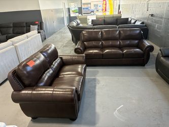 2pc Leather love seat and sofa