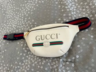 Gucci Grained Calfskin Small Logo Belt Bag White