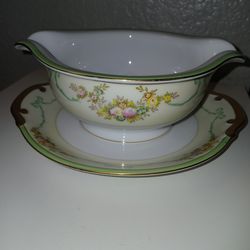 Garden porcelain gravy boat with attached underplate