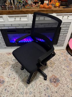 Black mesh ergonomic office desk chair