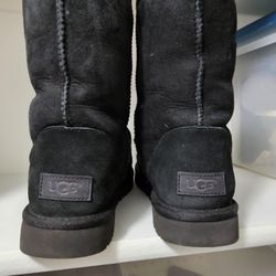 UGGS