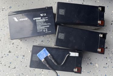 12v 9ah Batteries, Great For Electric Toys Or Home Alarm Backup