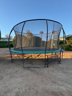 Large Trampoline with Safety Enclosure and Basketball Hoop