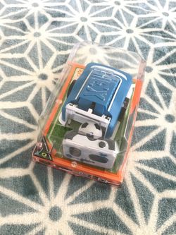 HEX Soccer Bot