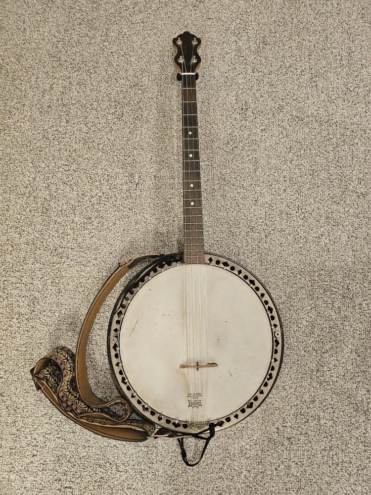 1930s Tenor 4-string Banjo