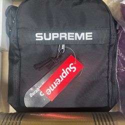 Supreme Fanny Back