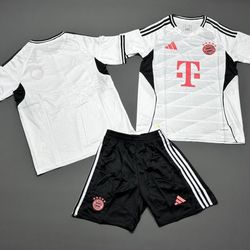 Bayern Munich Kit 