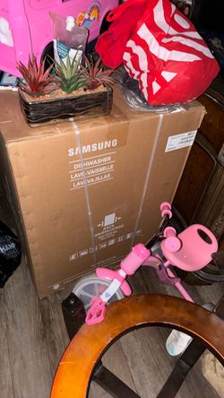 Samsung Dishwasher in Box
