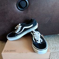 Size 8 Women's Van's 