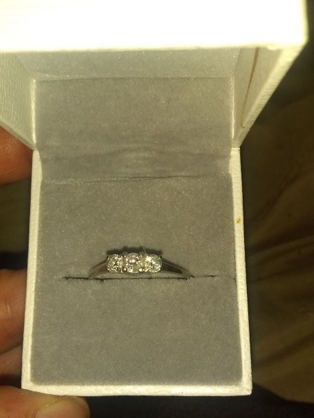 Diamond Ring Size 9 White Gold