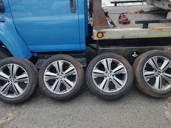 5x114.3 19 INCH WHEELS WITH MINT TIRES