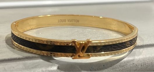 Women’s luxury brclet