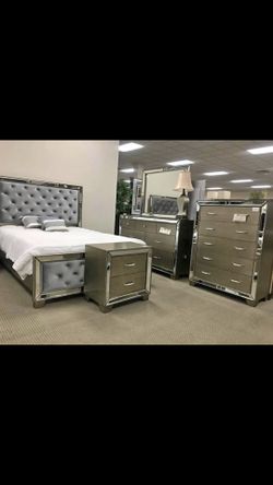 Queen or King 5pc Bedroom Set