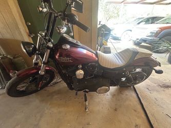 2013 Harley-Davidson street bob 103 dyna hard candy custom paint