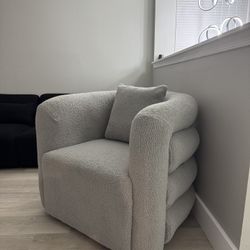 Swivel Sherpa Gray Accent Chair