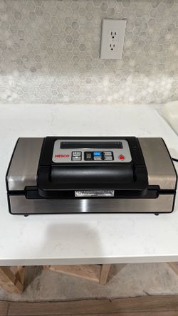 Vacuum Sealer Nesco VS-12