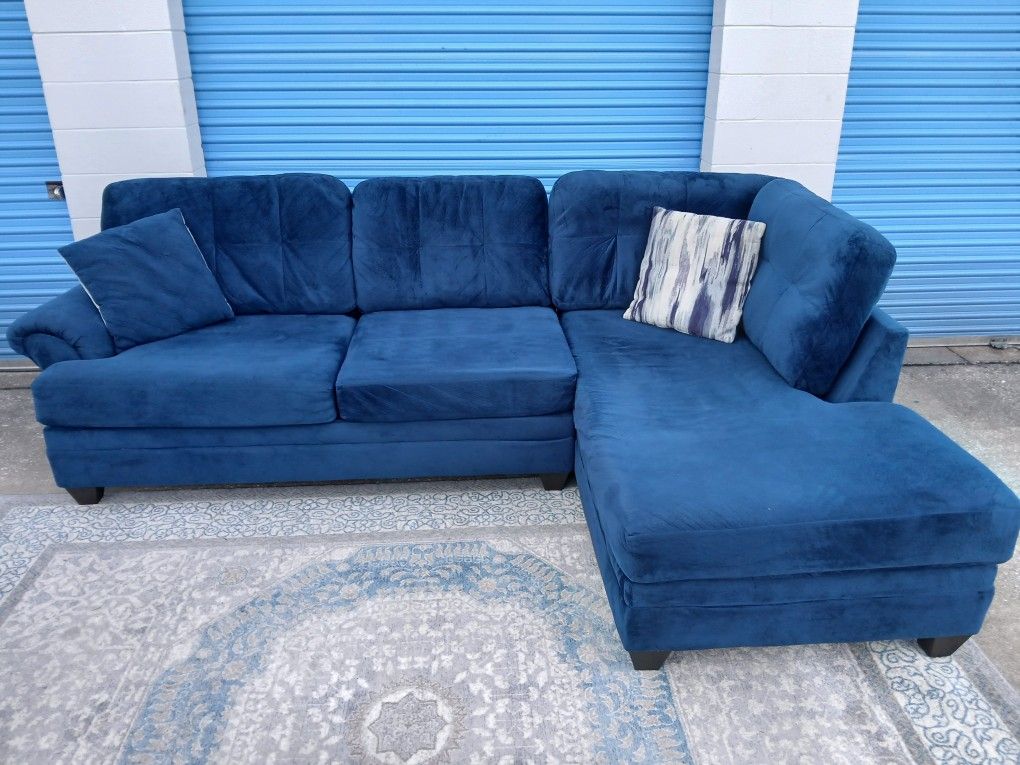 American Signature Blue 2-Piece Right-Chaise Sectional  $500 w/DELIVERY 