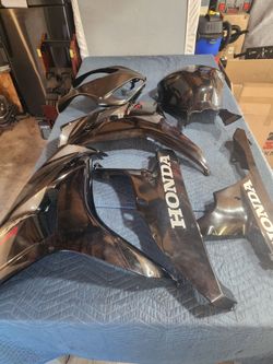 2006-2008 CBR1000RR BLACK OEM FAIRINGS
